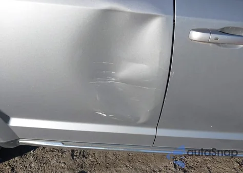 2015 Dodge Journey Crossroad z USA, uszkodzony, nr VIN 3C4PDCGG9FT698644